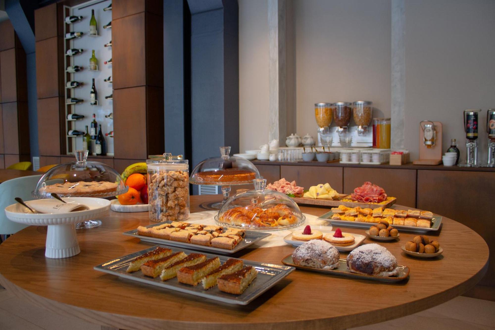 Doride Suites Boutique Hotel Marina Di Carrara Extérieur photo