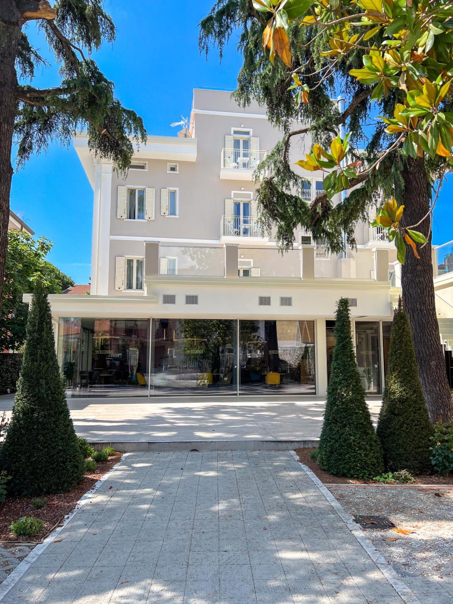 Doride Suites Boutique Hotel Marina Di Carrara Extérieur photo