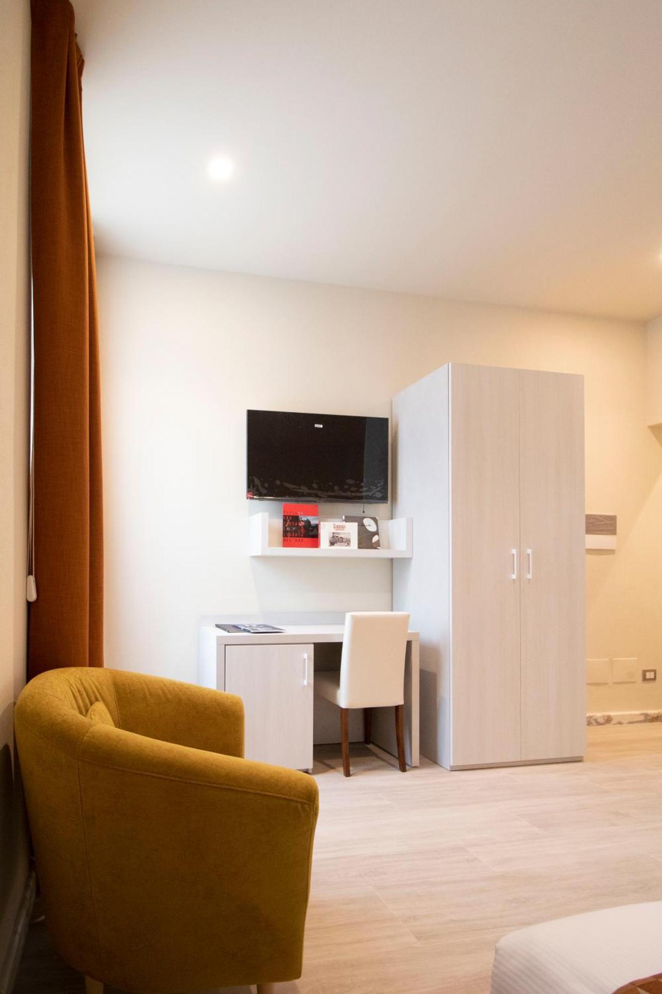 Doride Suites Boutique Hotel Marina Di Carrara Extérieur photo