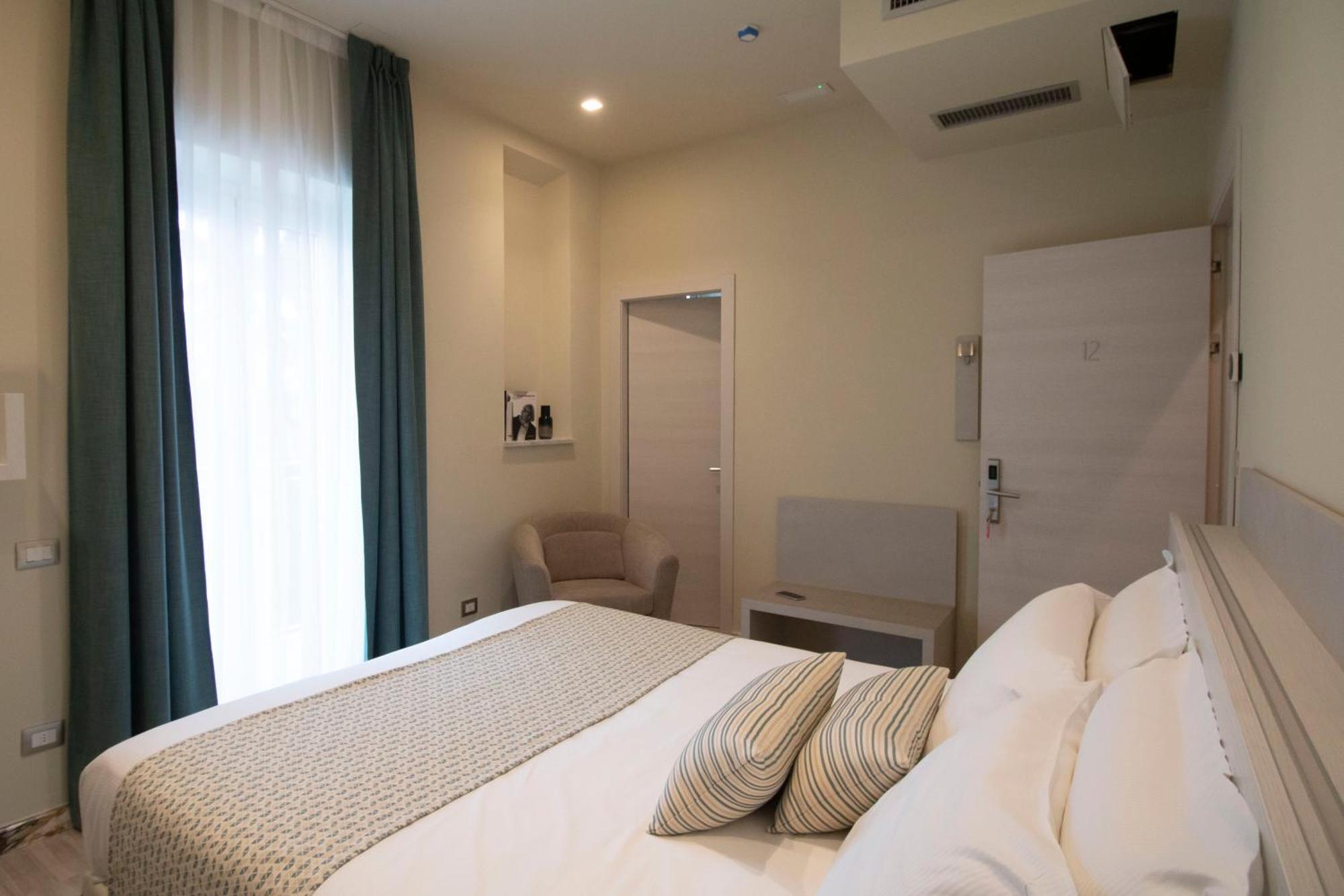 Doride Suites Boutique Hotel Marina Di Carrara Extérieur photo