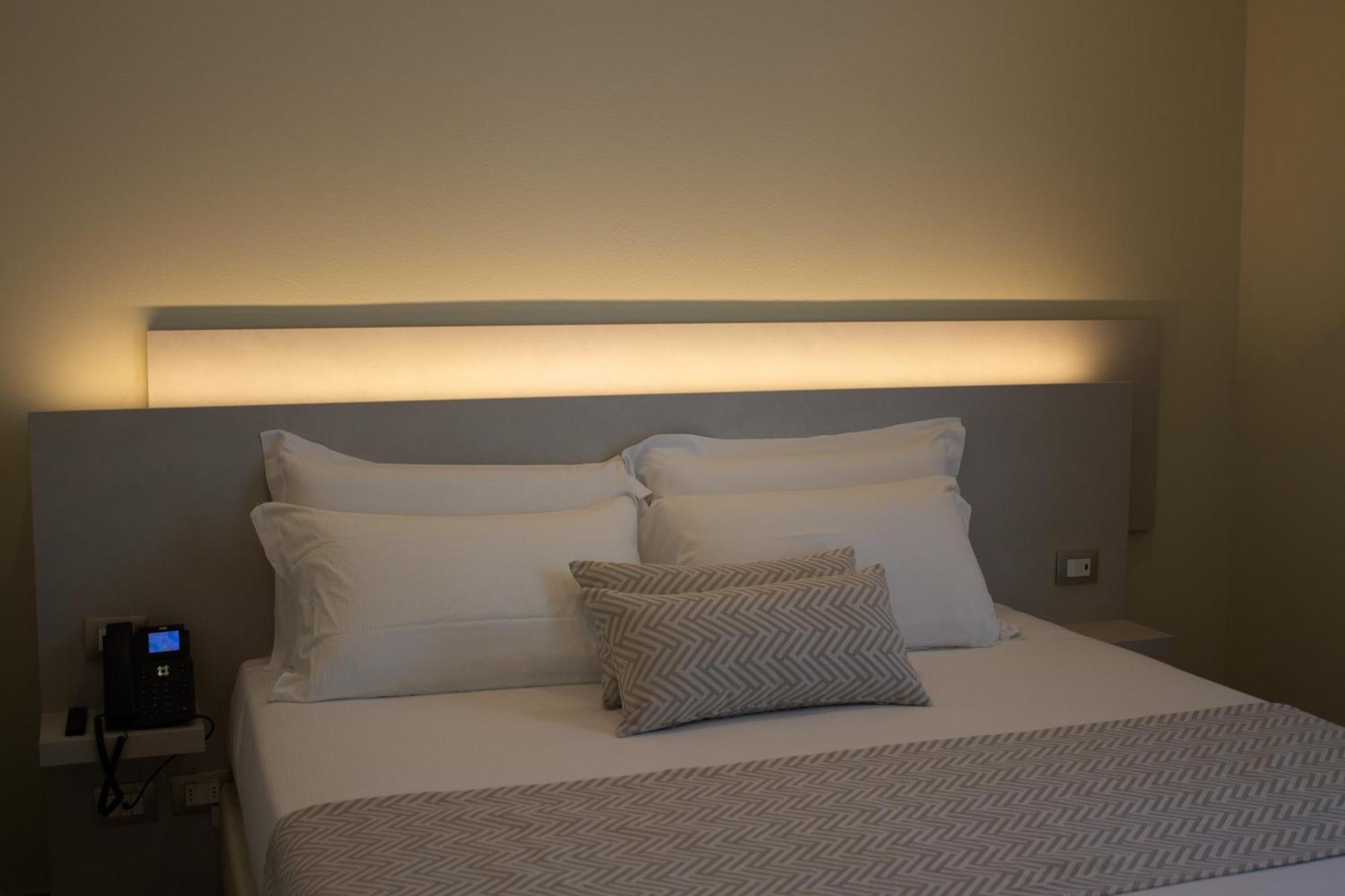 Doride Suites Boutique Hotel Marina Di Carrara Extérieur photo